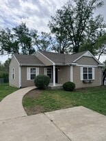 306 W 2nd St N in Wright City, MO - Building Photo