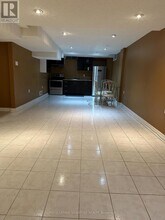 6382 Donway Dr in Mississauga, ON - Building Photo - Building Photo