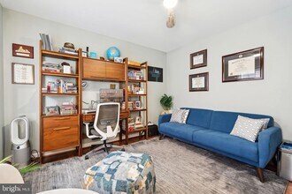 13 W Churchill St, Unit 303 in Baltimore, MD - Building Photo - Building Photo