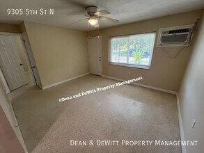 9305 5th St N in St. Petersburg, FL - Building Photo - Building Photo