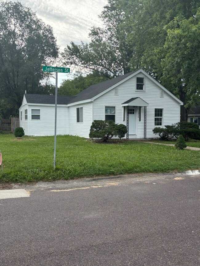 1014 Jefferson St in Columbia, MO - Building Photo - Building Photo