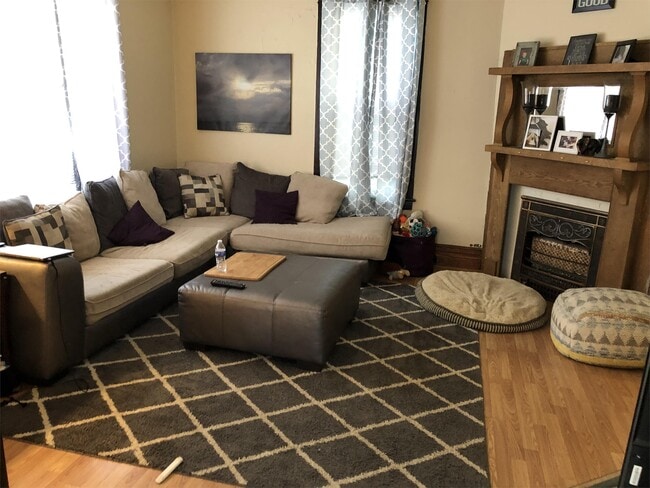 property at 921 10th St