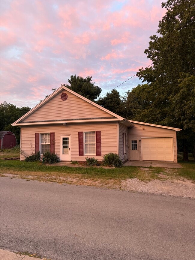 property at 316 Grandview Ave