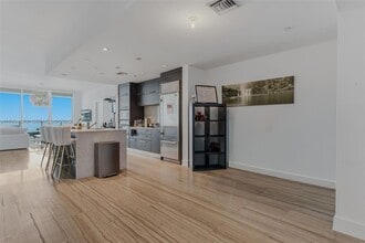 900 Biscayne Blvd, Unit 4308 in Miami, FL - Foto de edificio - Building Photo