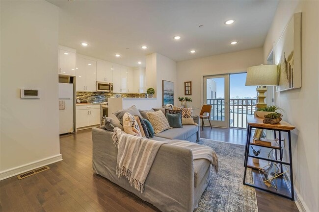 972 Summit Ave in Jersey City, NJ - Building Photo - Building Photo