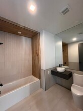 324 Arlington Ave, Unit 206 in Jersey City, NJ - Foto de edificio - Building Photo