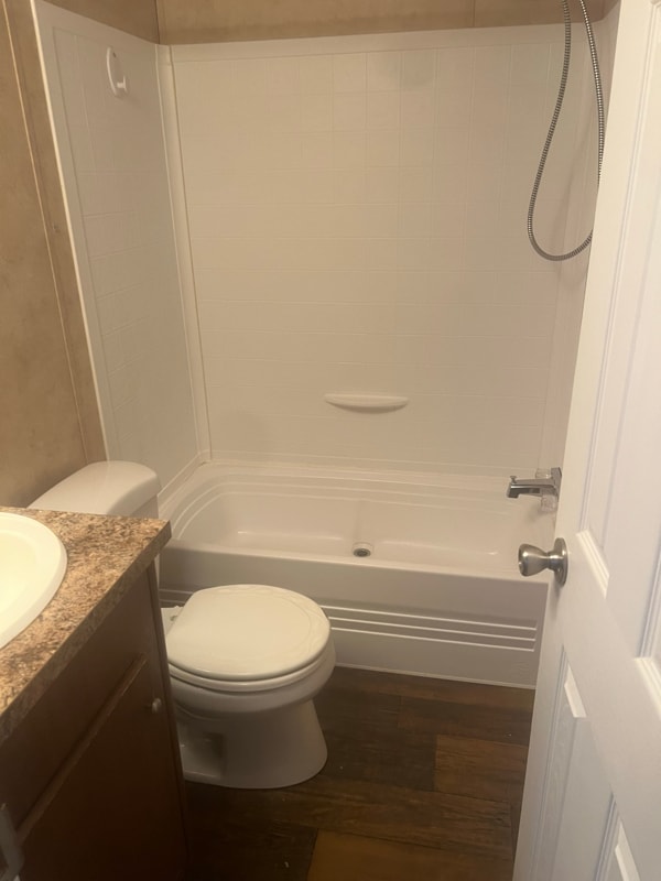 311 Fogil Dr in Piedmont, SC - Foto de edificio - Building Photo