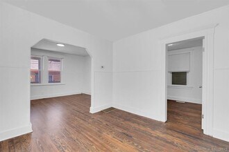 84 Dewey St in Bridgeport, CT - Building Photo - Building Photo