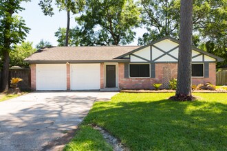 25818 Leafywood Dr in Spring, TX - Foto de edificio - Building Photo