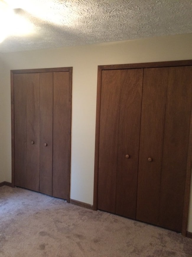 203 S Center St, Unit B in Howell, MI - Building Photo - Building Photo