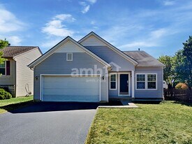 5547 Glenchester Dr in Galloway, OH - Building Photo