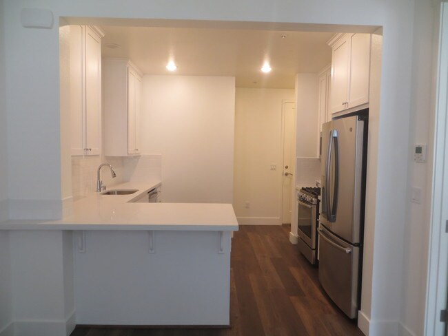 195 Ave Cabrillo-Unit -4 in Half Moon Bay, CA - Foto de edificio - Building Photo