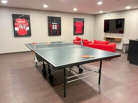 Forest Ridge in Ottawa, ON - Building Photo