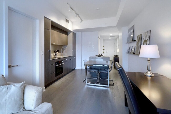1212 Av. des Canadiens-de-Montréal, Unit SI ID1261850P in Montréal, QC - Building Photo - Building Photo