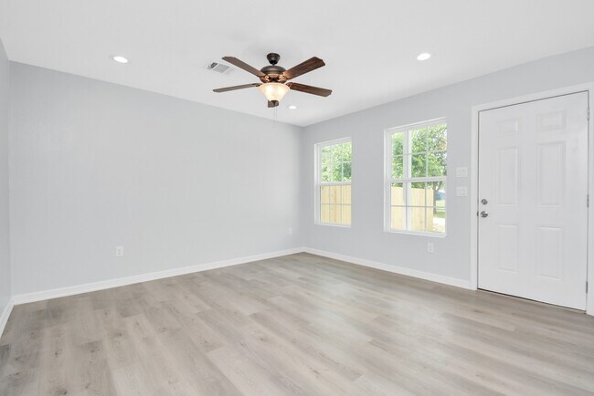 property at 8595 Parkway Dr
