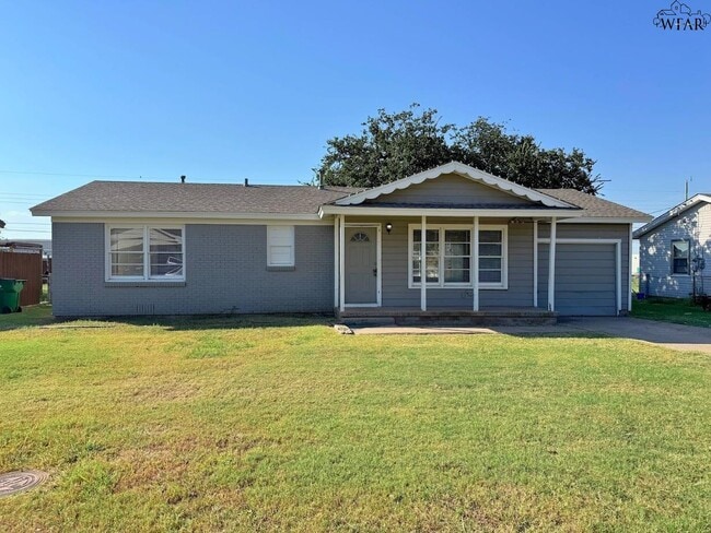 property at 813 Van Horn St