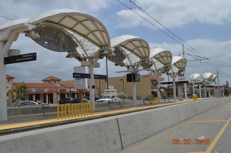 332 S Arizona Ave in East Los Angeles, CA - Building Photo - Building Photo