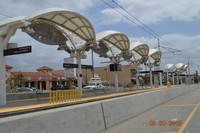 332 S Arizona Ave in East Los Angeles, CA - Foto de edificio - Building Photo