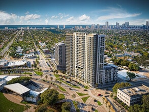 Bread Building in Hollywood, FL - Building Photo - Building Photo