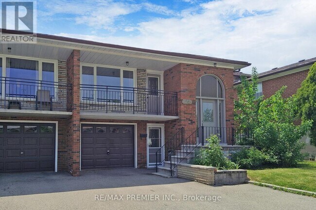 3646 Molly Ave