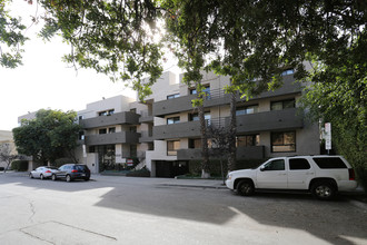 Beloit Place in Los Angeles, CA - Building Photo - Building Photo