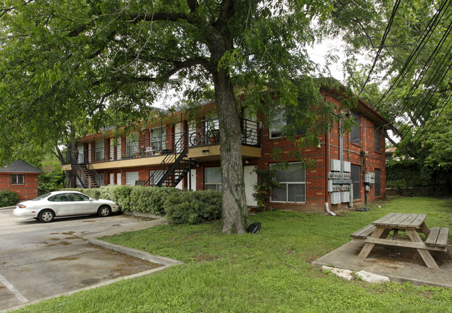 The 8th Street Apartments in Austin, TX - Foto de edificio - Building Photo