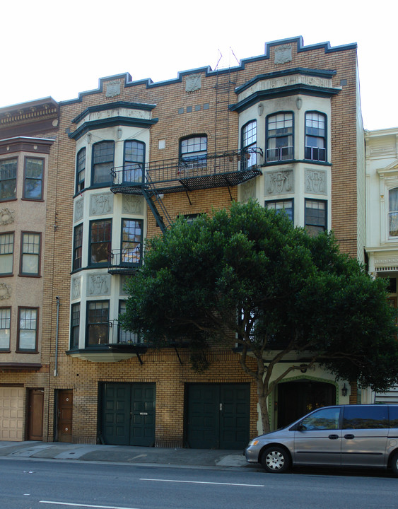 1565 Oak St in San Francisco, CA - Building Photo