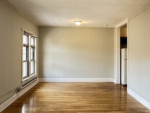 634 W Barry Ave, Unit A04W in Chicago, IL - Building Photo - Building Photo