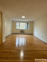 110 Babcock St, Unit 37 in Brookline, MA - Foto de edificio - Building Photo