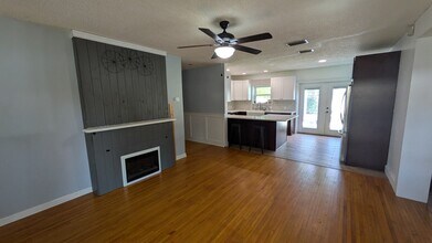 215 S Elm Rd in Lakeland, FL - Building Photo - Building Photo