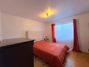 8570 De Teck Rue in Montréal, QC - Building Photo - Building Photo