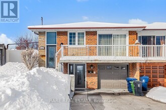 22 Bamford Crescent in Toronto, ON - Building Photo - Building Photo