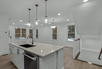 19 Lily Pond Ln in Lexington, MA - Building Photo - Building Photo