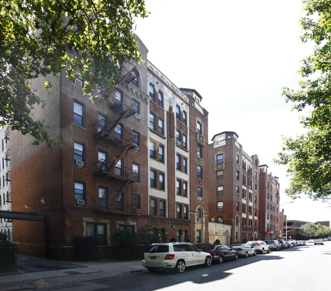 150 Crown Street / Pasadena in Brooklyn, NY - Building Photo - Building Photo