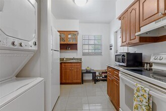9280 Bay Harbor Terrace in Bay Harbor Islands, FL - Building Photo - Building Photo