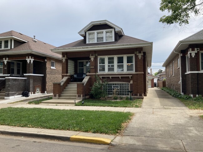 property at 2435 Gunderson Ave