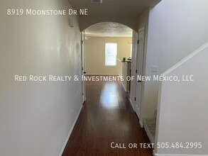 8919 Moonstone Dr NE in Albuquerque, NM - Building Photo - Building Photo