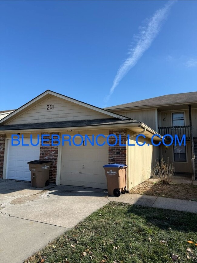 property at 201 Sky Vue Dr