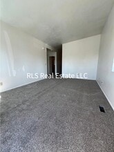 8705 S Altair Drive, Unit 8705 in Sandy, UT - Building Photo - Building Photo