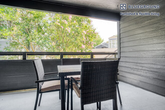 355 N Wolfe Rd in Sunnyvale, CA - Building Photo - Building Photo