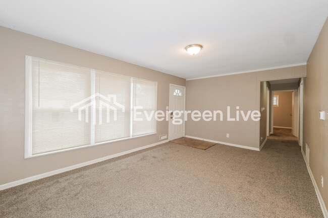 7611 E 107th St in Kansas City, MO - Building Photo - Building Photo