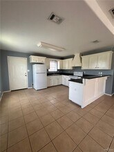 1608 W Portales Dr in Edinburg, TX - Building Photo - Building Photo