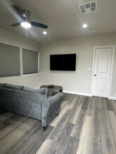 4760 Voltaire St in San Diego, CA - Building Photo - Building Photo