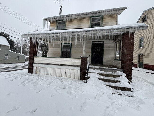 property at 1901 Maple Ave NE