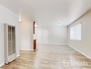 1613 James St in Fairfield, CA - Foto de edificio - Building Photo