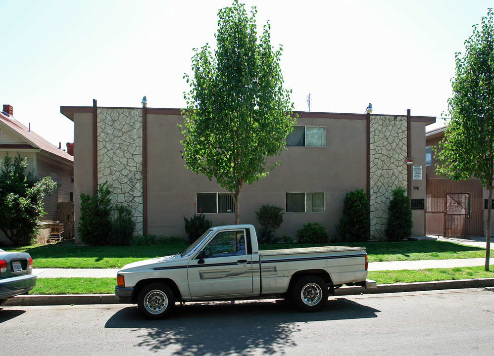 332-340 N Effie St in Fresno, CA - Building Photo