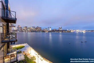 45 Lewis St, Unit 513 in Boston, MA - Building Photo - Building Photo