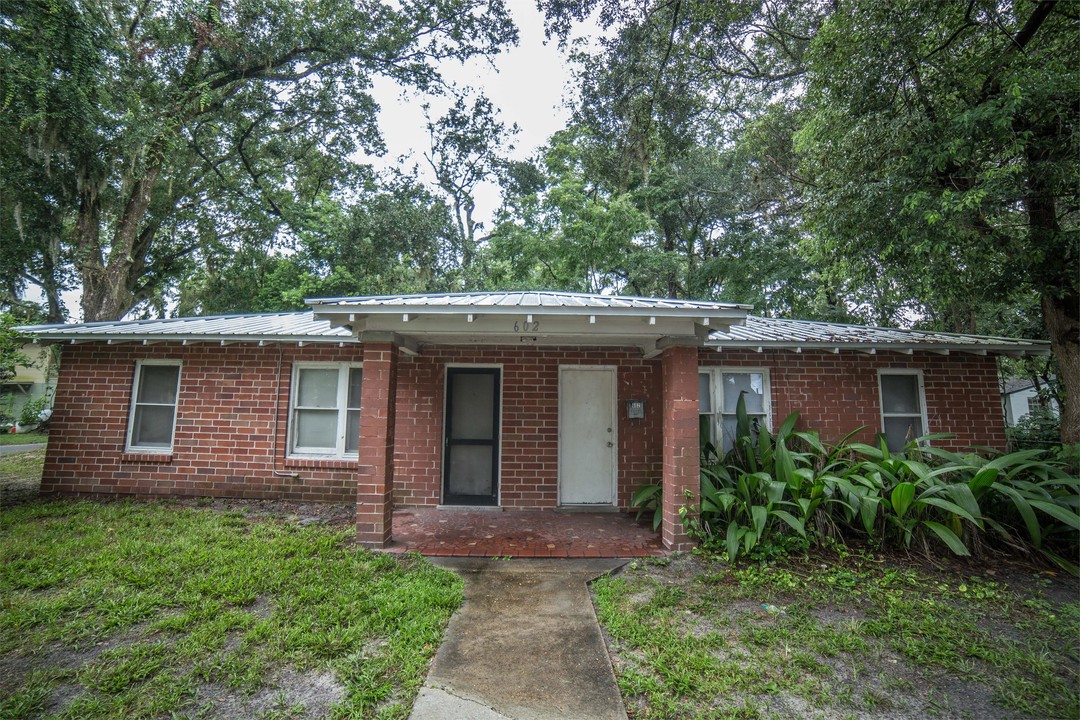 602 NW 13th Terrace in Gainesville, FL - Building Photo