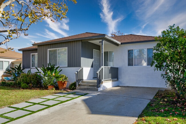 property at 5726 Lasaine Ave