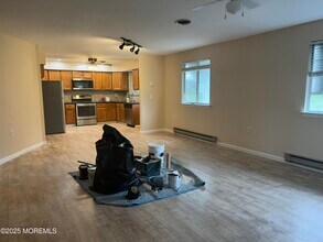 6B Alpine Rd in Manchester Township, NJ - Foto de edificio - Building Photo